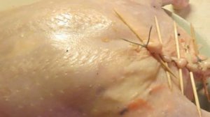 Курица, фаршированная овощами, в духовке