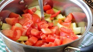 Кабачки с помидорами и морковью на зиму