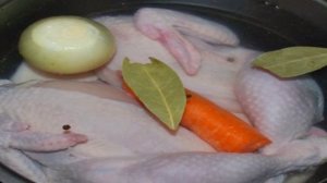 Куриный холодец в мультиварке редмонд
