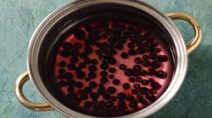 Лимонад из черной смородины