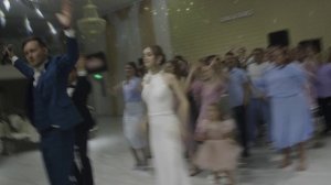 Абдрахманов Леонид-флеш-моб на песню "Танцуй танцуй"