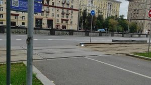 Опять у меня  рельсы зажигала трамвайная электричка!.. 🚋