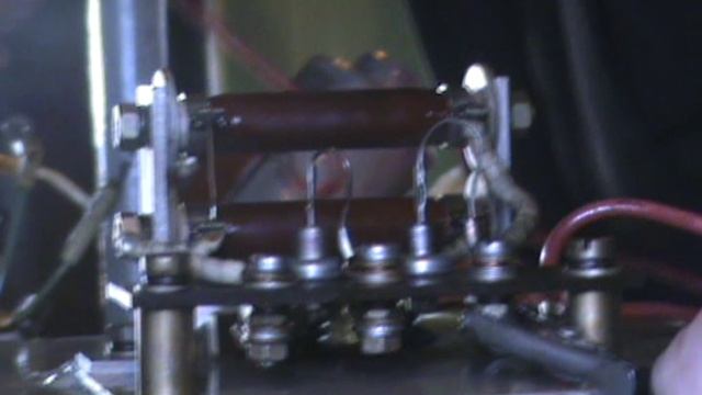 15. Нет набора, сброса ПС. Вариант 3, обыкновенные небольшие перемычки. Электровоз Чс4т смотреть онлайн