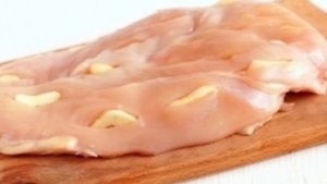 Куриные стейки в мультиварке