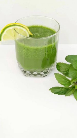 Сыроедный щавелевый мохито 🥤