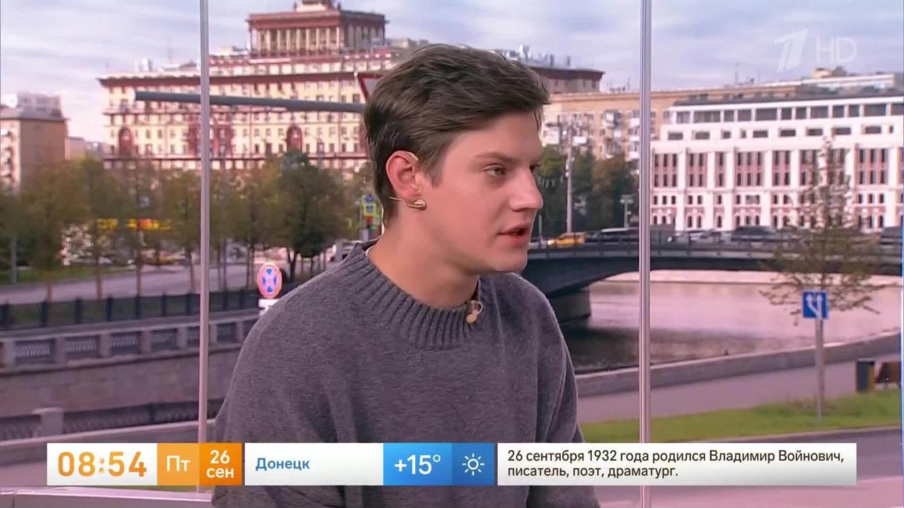"Странно и необычно" - Павел Табаков о том, что пришлось осваивать для роли в триллере "Август"