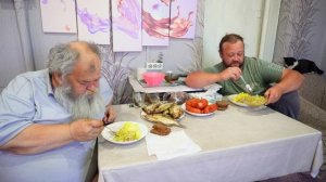 ВКУСНО КУШАЕМ ВСЕЙ СЕМЬЁЙ КОЛБАСА С РЫБОЙ СОЧЕТАНИЕ ЗАМЕЧАТЕЛЬНОЕ БЫТ В СИБИРИ