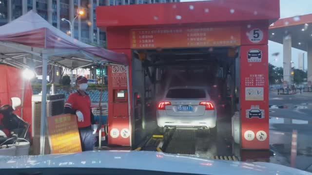 Китай изнутри и снаружи. Про автомойку, проколотое колесо и штрафные баллы за плохое вождение