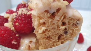 Кекс быстро и просто, за 5 минут. Получается нежный, воздушный десерт.🍦