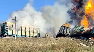 В Смоленской области грузовик столкнулся с товарным поездом
