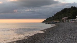 Прихожу я после работы на пляж.