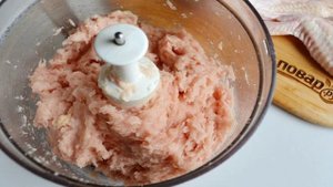 Курица, фаршированная блинами (праздничная)