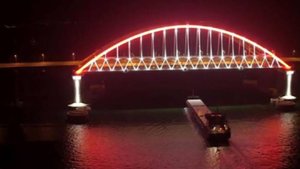 Подъезды к Крымскому мосту вновь свободны для автомобилей