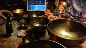 Набор из шести чаш Майтри. 121,  171,  192,   223,   432,   703 Гц.   26-10см      70к