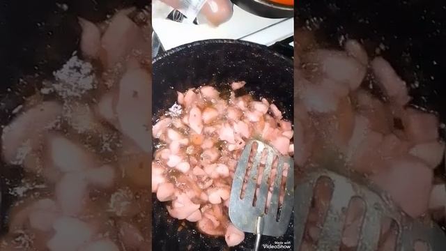Как быстро исправить вкус сарделек и приготовить вкуснейший горячий салат