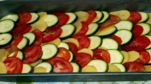 Кабачки с картошкой и помидорами