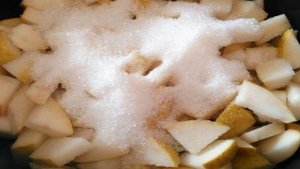 Курабье турецкое с начинкой из груш