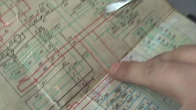 10. Срабатывает АЗВ №298-299. Электровоз Чс4т смотреть онлайн