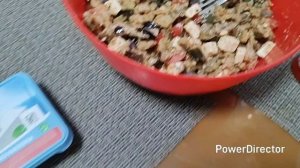 Я сегодня, дежурная по кухне, я дома а не на даче