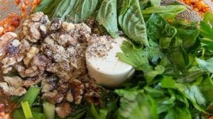 Куриный рулет с начинкой из Песто