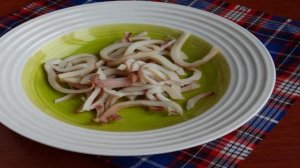 Морская капуста с кальмаром