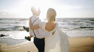 Аудиорассказ "Случайная встреча под дождём: как книжный магазин изменил мою жизнь"