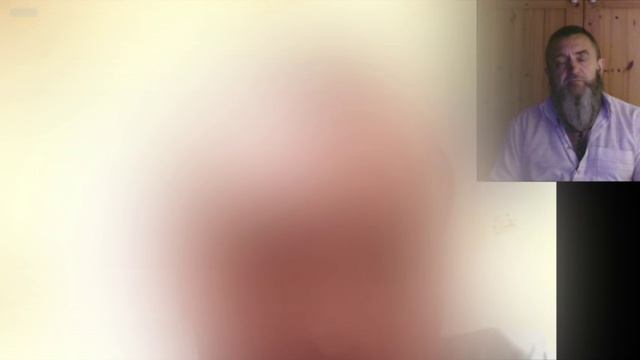 Кастрюлю не надевал