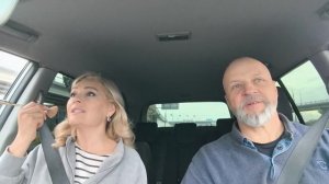 Пока мы работаем, наши питомцы дербанят наши вещи. Купили плитку в прихожую.