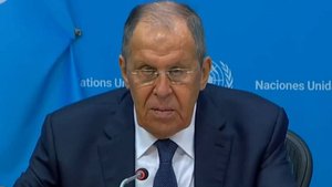 Лавров предупредил о последствиях за попытку атаковать объекты в небе РФ