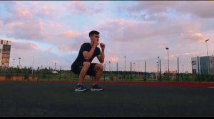 Ходьба выпадами. Упражнения для ног.