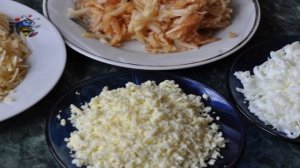 Куриный салат с грецкими орехами