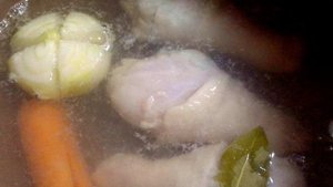 Куриный суп на овощном бульоне