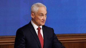 Белоусов вручил медали «Золотая Звезда» отличившимся участникам СВО