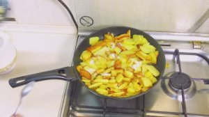 ЖАРЕННАЯ КАРТОШКА С ЧЕСНОКОМ