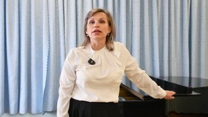 Директор МБУ ДО Рубежанскоя детская школа искусств Фролова Оксана  Павловна