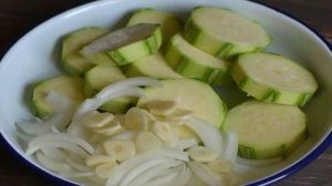 Кабачки, запеченные с курицей