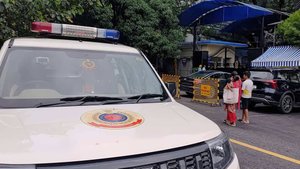 Женщину обезглавили серпом в поле