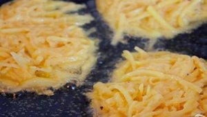 Картофельные драники с беконом