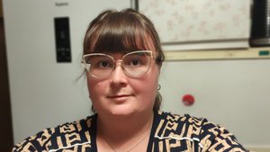 Распаковка из магазина Да! Засолила рыбу, готовлю шарлотку. Влог.