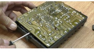 Ремонтируем блок предохранителей ВАЗ 2110 и других автомобилей этого семейства. Как распаять плату