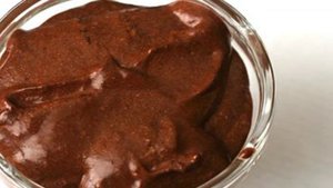 Мусс из горького шоколада с коньяком