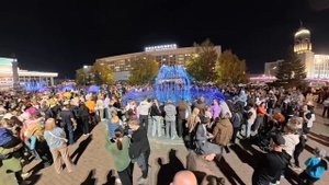 Красноярск фонтаны на Театральной площади