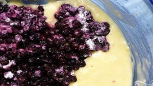 Лимонный кекс с черникой