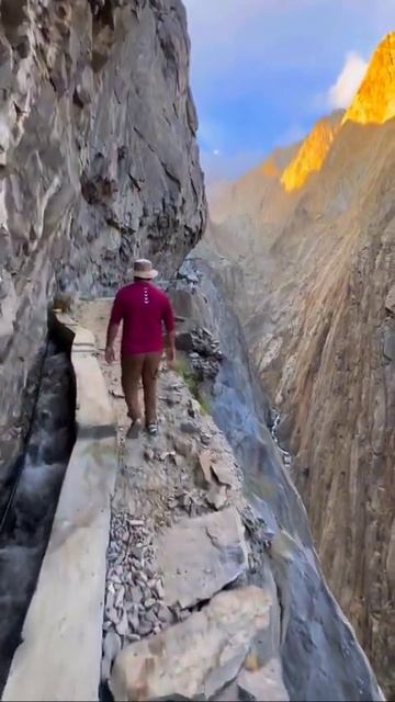 В Пакистане водный канал Тагас считается одной из самых опасных ирригационных систем в мире. смотреть онлайн