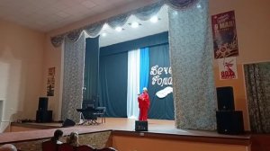 Елена Фищукова. Романс "На крылечке твоём".mp4