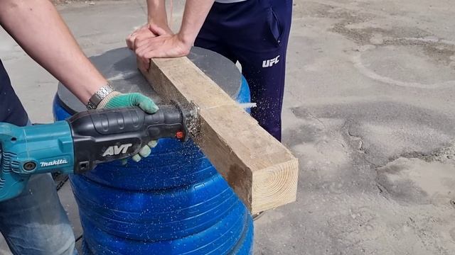 Сабельная пила Makita JR 3070 CT 1510 Вт пропил до 266 мм 220 В