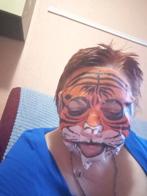 давайте лечится песнями.