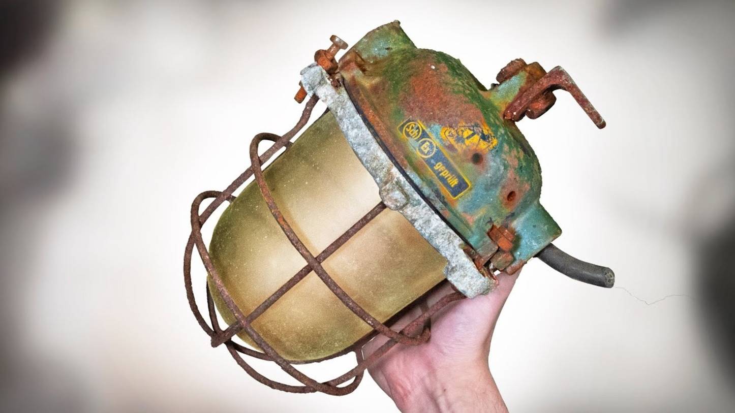 💡Реставрация лампы из заброшенного бункера! Что я нашёл внутри — ты не поверишь!😱 смотреть онлайн