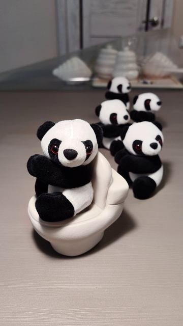 В очередь, сукины дети! 🤣