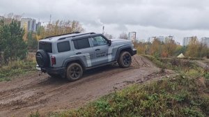 внутри танка. Танки грязи не боятся